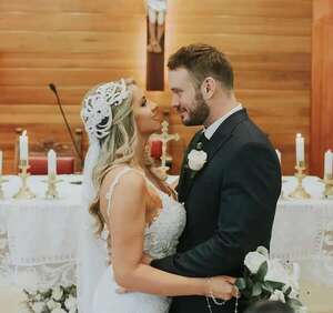 Edwin Storrer y Majo Acosta, románticos en sus Bodas de Algodón - Gente - ABC Color