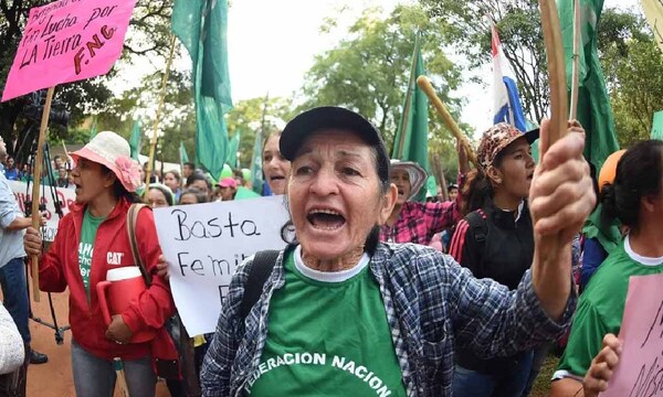 Campesinos se movilizan por el abandono al pequeño productor – Prensa 5