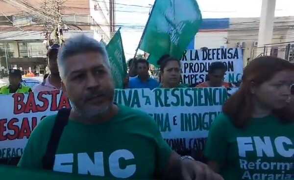 Campesinos repudian el completo abandono al pequeño productor - El Independiente