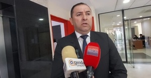 Senador teme que colorados planteen reelección vía enmienda en la próxima Convención