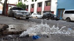 Essap hará "reparaciones intensivas" de 150 caños rotos por día en Asunción