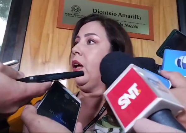 «No estoy en la función pública, estoy contratada como prestación de servicios» | 1000 Noticias