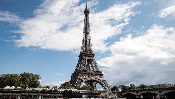 La Torre Eiffel cerró por segundo día consecutivo en medio de una huelga sindical - .::Agencia IP::.