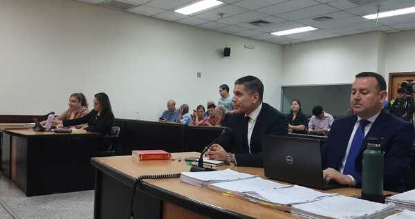Fiscalía está satisfecha con la condena de 30 años a excomisario stronista | 1000 Noticias