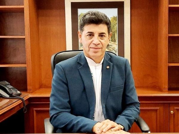 Víctor Ríos no descarta juicio político y dice estar atento a los movimientos políticos · Radio Monumental 1080 AM