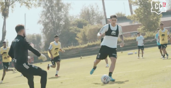 Versus / Guillermo Paiva llenó de elogios a Colo Colo: "El mejor equipo de Chile"