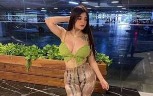 ¡Escándalo! Influencer accedió al "ya tu sabes" con seguidor que se tatuó su rostro