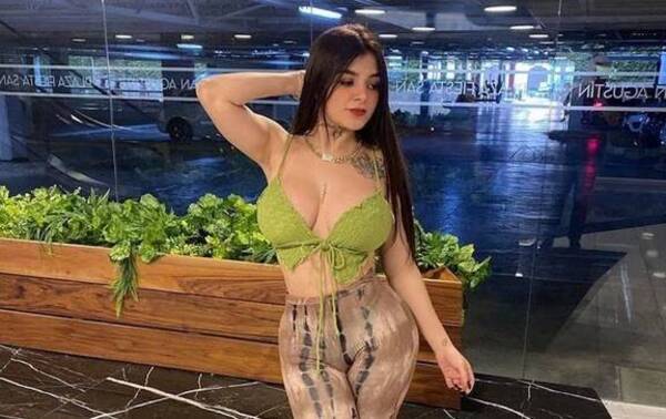 ¡Escándalo! Influencer accedió al "ya tu sabes" con seguidor que se tatuó su rostro