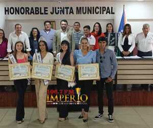 Misses con destacada participación en certámenes de bellezas fueron homenajeadas por la Junta Municipal - Radio Imperio 106.7 FM