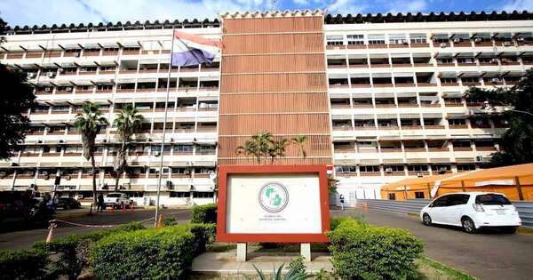 La Nación / Deudas de la administración anterior ubican a IPS en su peor momento financiero