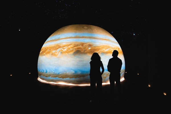 MuCi inaugura San Cosmos, el primer planetario digital de alta resolución en Paraguay - Unicanal