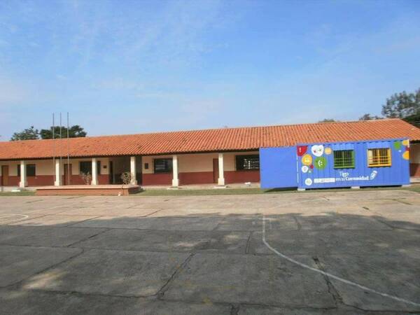 Desaparecen 10 computadoras nuevas de la dirección de un colegio