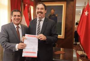 Exapoderado general del PLRA se suma a Honor Colorado - ADN Digital