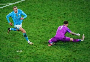 Versus / Manchester City gana su partido pendiente y se pone a un punto del Liverpool