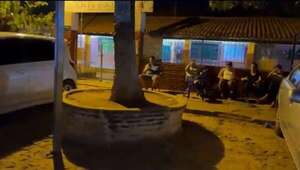 Vigilia para inscribir al jardín en una escuela de J. Augusto Saldivar  - Nacionales - ABC Color