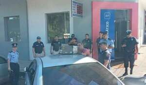 Caacupé: con operativo policial realizan análisis de espectro de frecuencia en los vehículos para descartar el uso de inhibidores  - Policiales - ABC Color