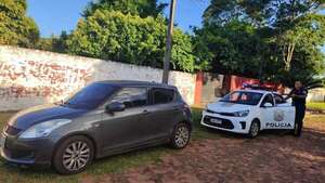 Policía recupera vehículo que denunciado como robado en San Lorenzo - Policiales - ABC Color