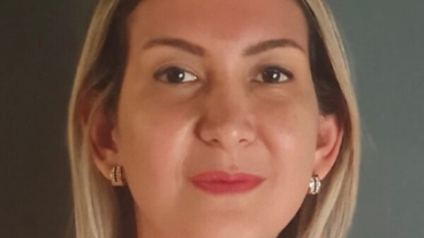 Sobrina de ministra Recalde sería jefa en el Ministerio de Trabajo