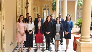 Cuatro concursantes piden reconsideración al MRE sobre pruebas