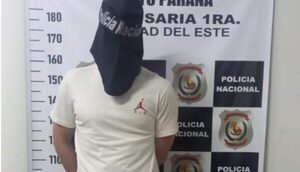 Detienen a un estudiante de Medicina al intentar cambiar reales falsos
