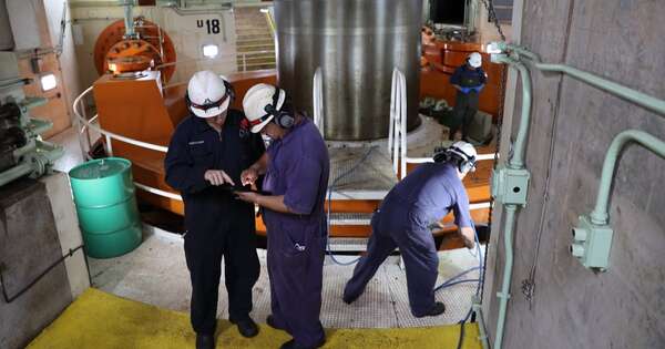 La Nación / Realizan mantenimiento de la turbina 18 de Itaipú