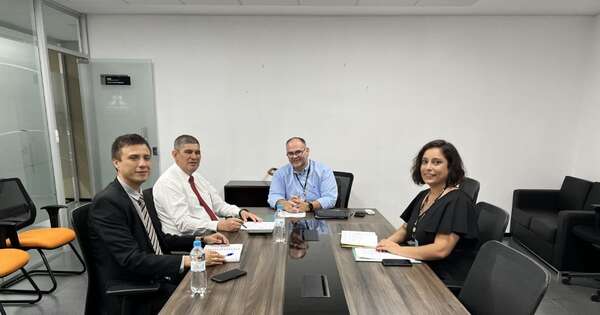 La Nación / FCE-UNA e Itaipú gestionan maestrías con doble titulación