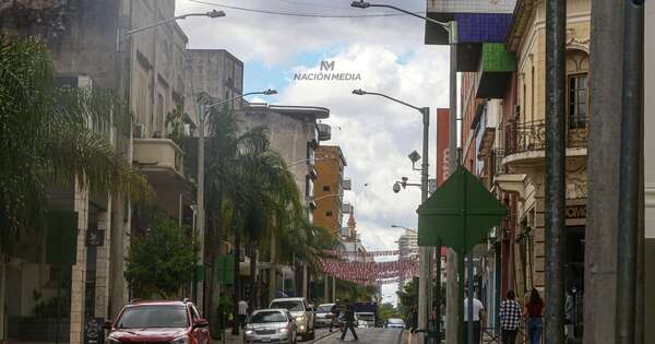 Diario HOY | Otra vez, ANDE retira nuevos cables colocados sobre Palma