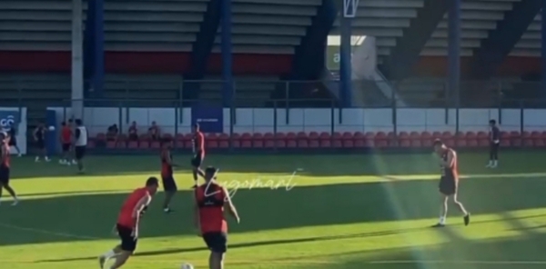 (VIDEO)Edu, nuevo pelotero de Cerro metió golazo en entrenamiento y Adebayor fue tendencia