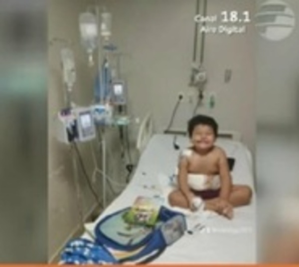 Pequeño lleva 9 meses internado y padres piden ayuda a la ciudadanía - Paraguay.com