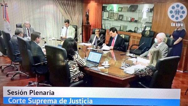 Ministros responden a Rolón y aseguran que la Corte no presiona a fiscales