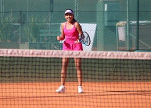 Cayo Narvaez, Ana López y Antonella Acosta avanzan en el Asunción Bowl en el CIT - La Tribuna