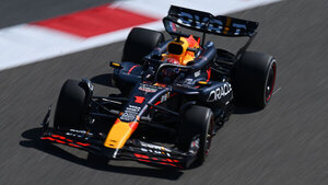 Versus / Verstappen domina la primera jornada de ensayos de pretemporada de F1