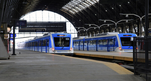 Paro de trenes por huelga de maquinistas en la Argentina