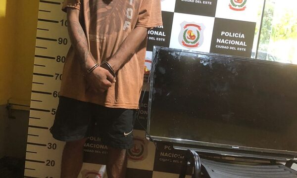Detienen a ratero y recuperan objeto robado