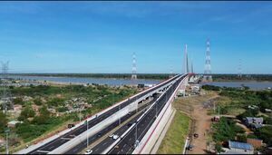 Puente Héroes del Chaco será solo para vehículos livianos, incumplidores serán multados