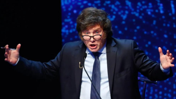 Gobierno de Javier Milei enfrenta paro de conductores de trenes por falta de mejoras salariales - Revista PLUS
