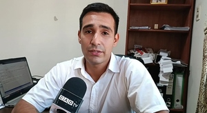 Dueño de local gastronómico logra recuperar motocicleta robada a su delivery durante asalto.