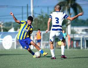 Tres líderes en la categoría Juvenil - Fútbol - ABC Color