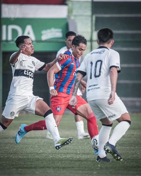 Cerro Porteño y Olimpia comparten la cima en la Reserva - Fútbol - ABC Color