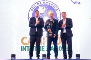 Distinción a los mejores del año en el ascenso - Fútbol de Ascenso de Paraguay - ABC Color