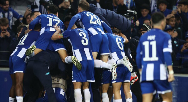 Versus / Porto golpea sobre el final y va con mínima ventaja a Londres