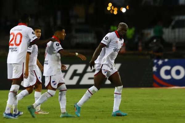 Nacional de Uruguay domina con autoridad en su estreno en la Copa Libertadores-2024 - Fútbol - ABC Color
