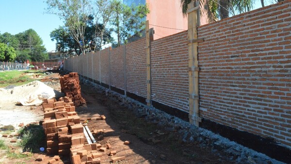 Avanzan obras de nueva vía de acceso al puente internacional San Roque González