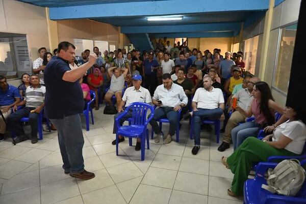 Dionisio patotea el PLRA e impide el llamado a convención para expulsarlo - Política - ABC Color