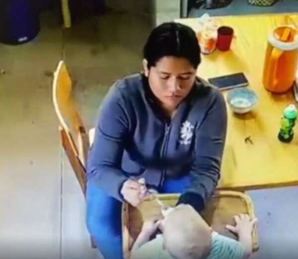 Padre de bebé torturado por niñera: “Apretaba hielo por su cara” - Noticiero Paraguay
