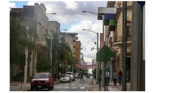 La Nación / Ande retira nuevos cables instalados en calle Palma