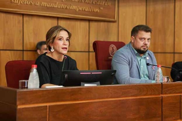 Presentan en el Congreso proyecto “Hambre cero en las escuelas” que será implementado en forma gradual | DIARIO PRIMERA PLANA
