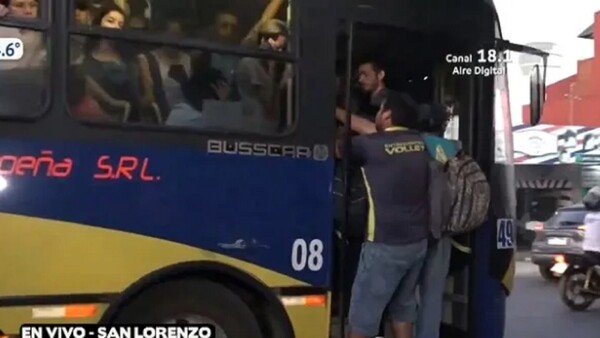 Pasajeros exigen mejor servicio y denuncian regulada de buses en San Lorenzo