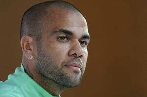 ¡Ndi! Condenan a Dani Alves a 4 años y 6 meses de cárcel