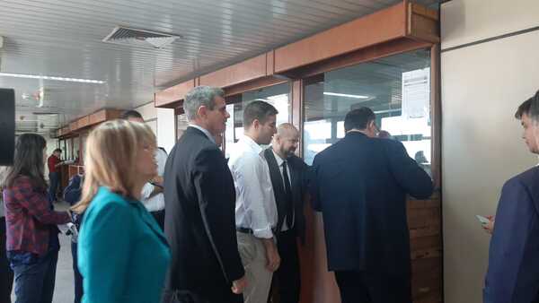 Defensa alega que no accedió a pruebas y logra suspender preliminar por la agresión a Benjamín Zapag